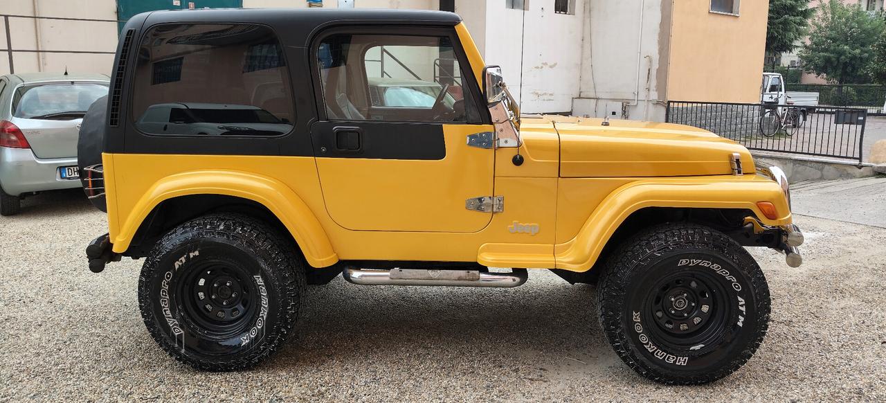 Jeep Wrangler 4.0 GPL Aut 4 posti