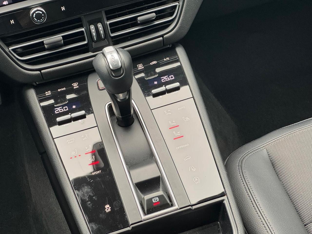 Porsche Macan 2.0 T SOLO 16000KM A SOLI 699 EURO AL MESE