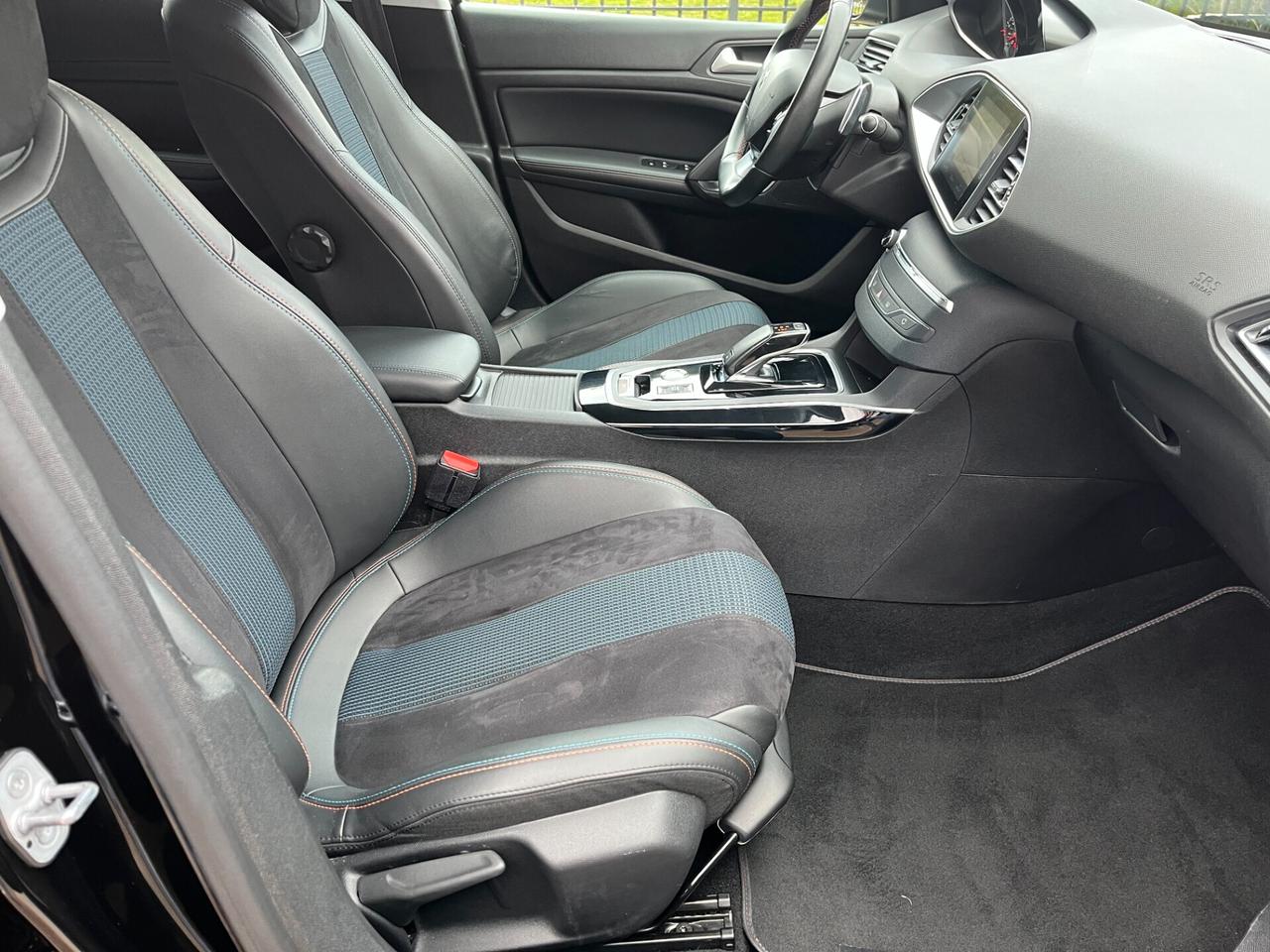 Peugeot 308 BlueHDi 130 cv SW edition