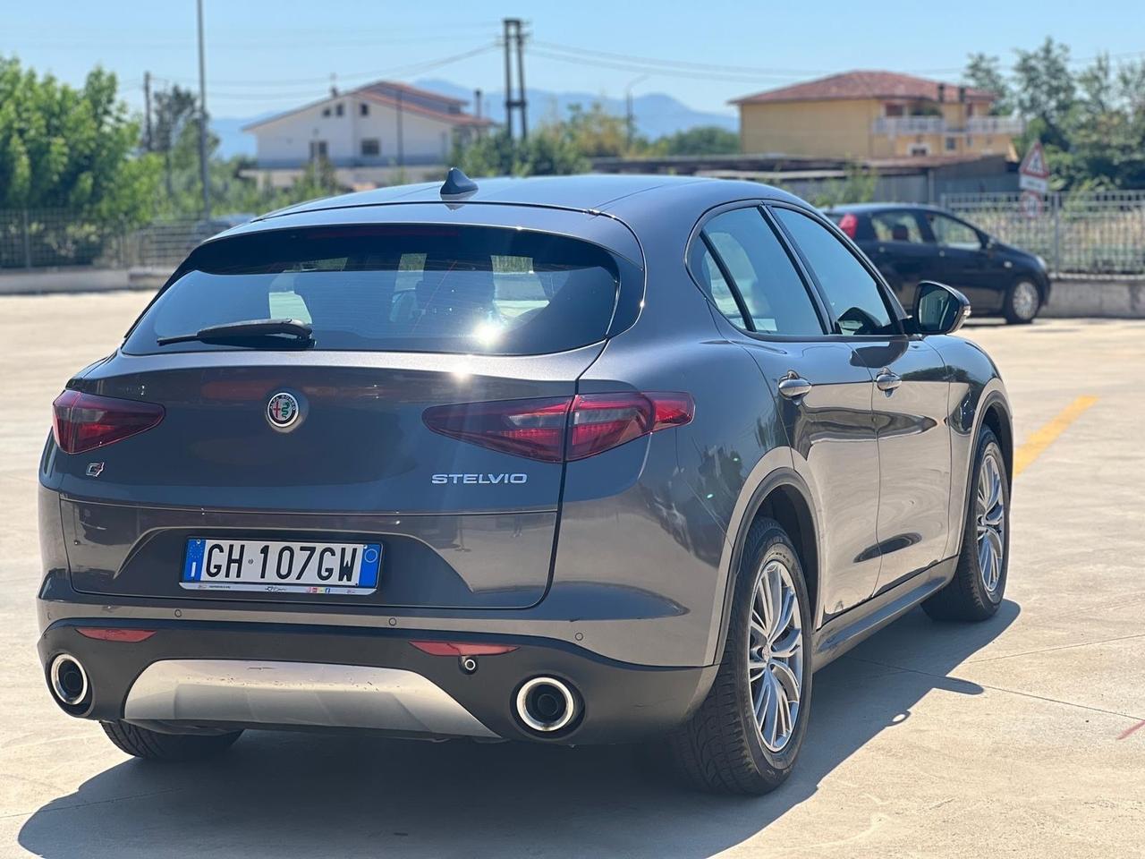 Alfa Romeo Stelvio 2.2 Turbodiesel 190 CV AT8 Q4 Executive