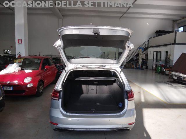 VOLKSWAGEN Golf Variant 2.0 TDI DSG Executive BlueMotion Tech.