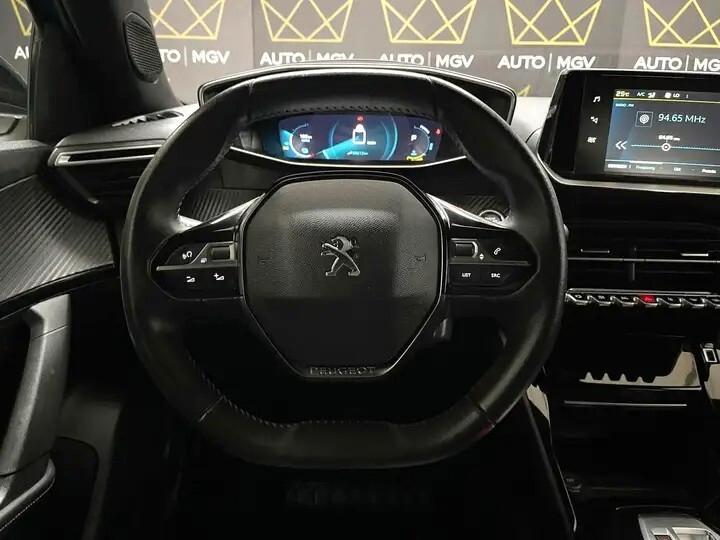 Peugeot 2008e ALLURE PACK 100kW