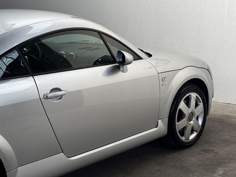 Audi TT 1.8 Turbo 20v 180cv Coupè S Line