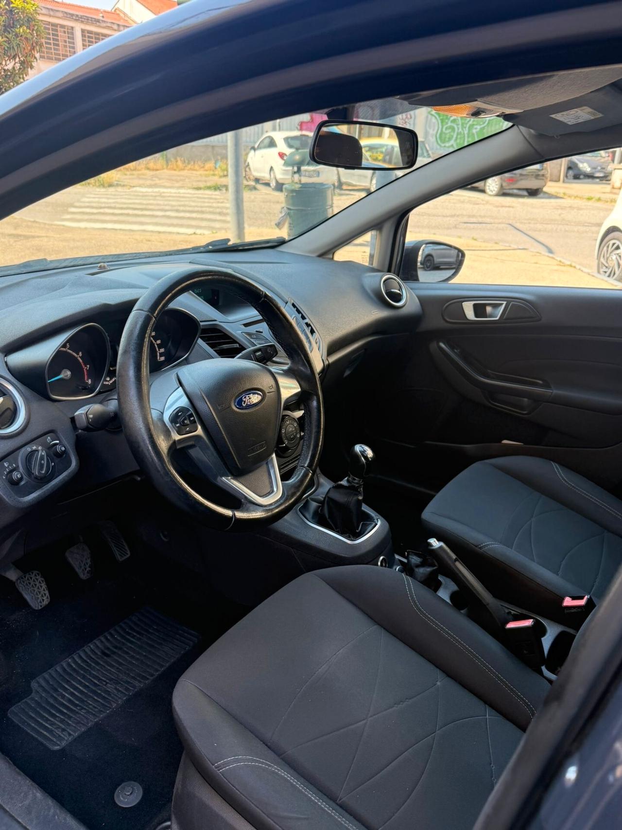 Ford Fiesta 1.4 5p. Bz.- GPL Titanium