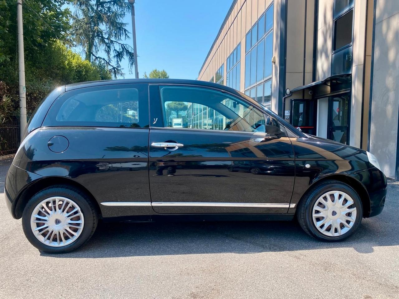 Lancia Ypsilon 1.3 MJT 75 CV Platinum GARANZIA