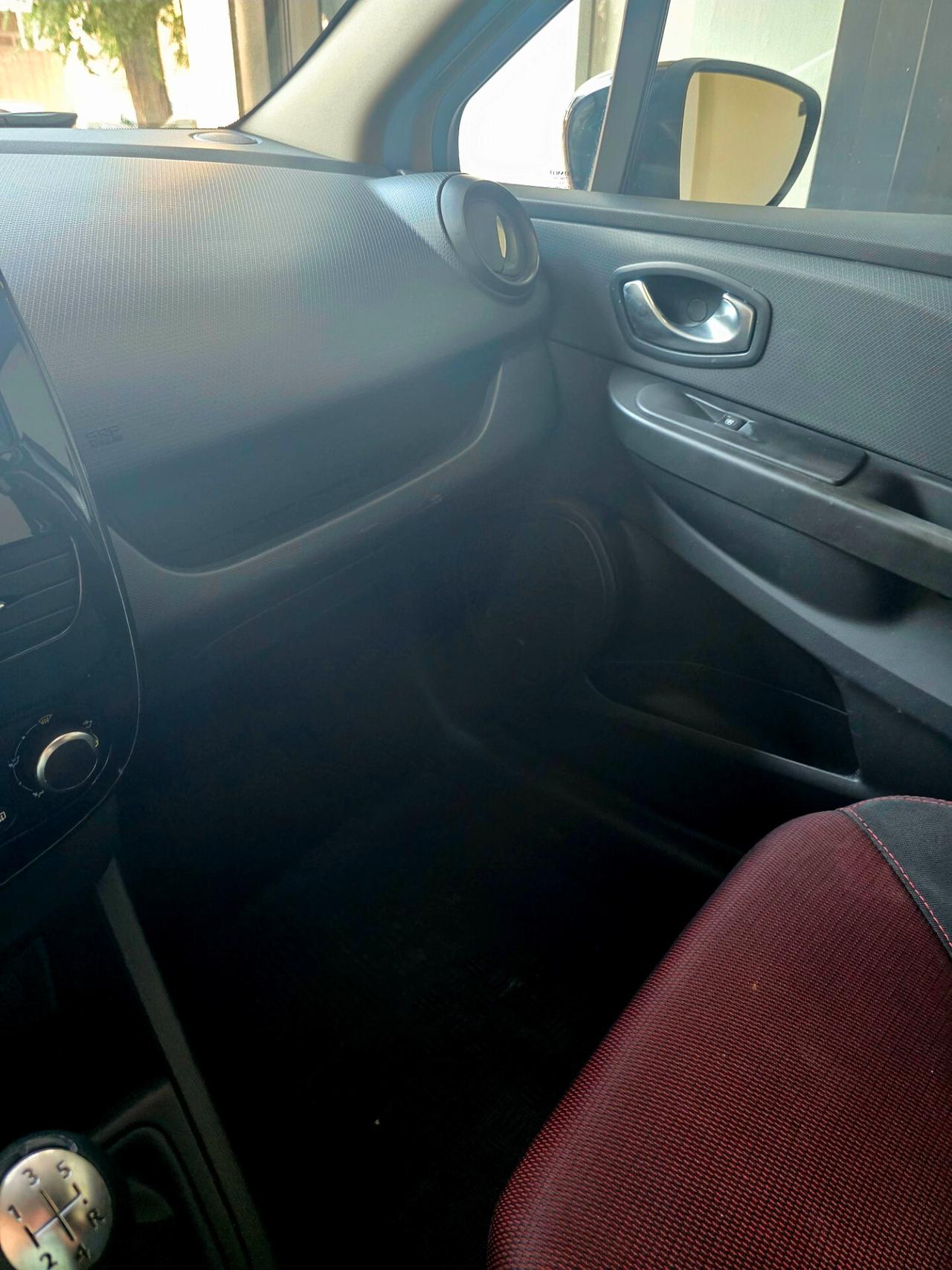 Renault Clio dCi 8V 75 CV 2015