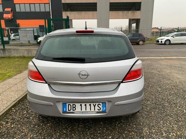 OPEL Astra 1.6 16V Twinport 5 porte Club
