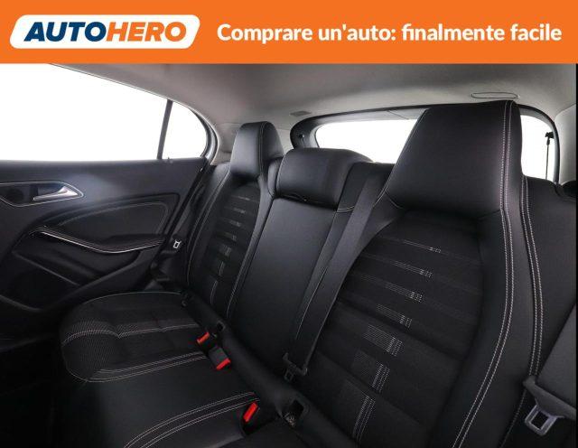 MERCEDES-BENZ GLA 180 Sport