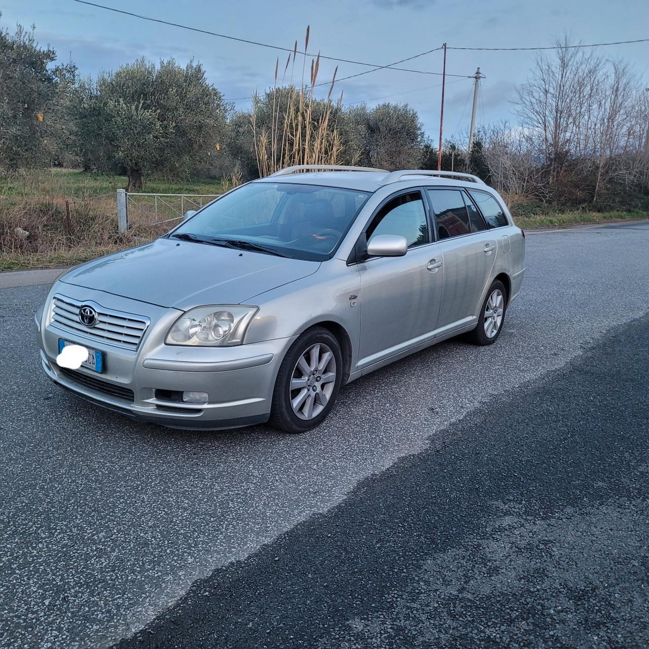 Toyota Avensis 2.0 D-4D 16V Station Wagon