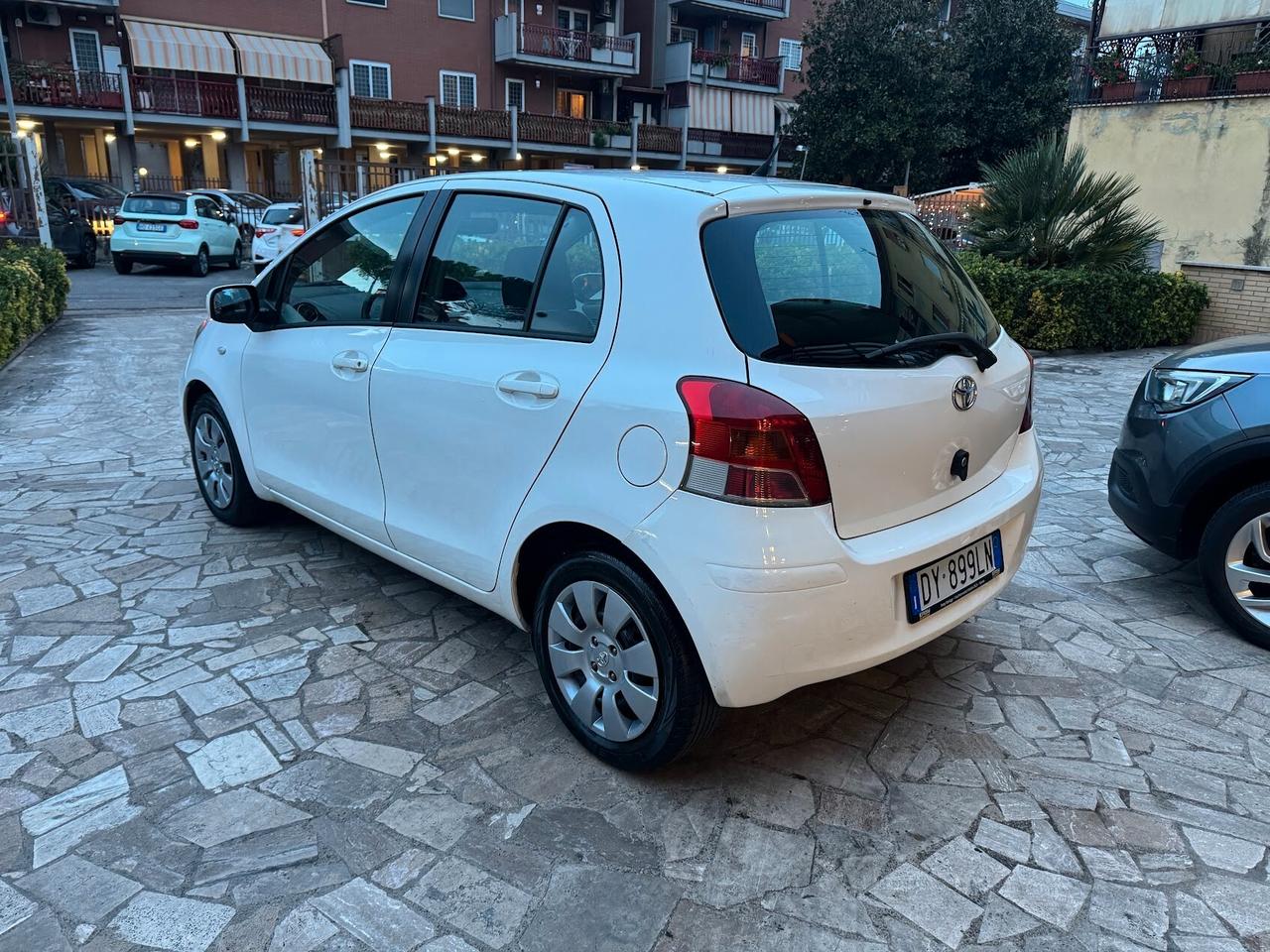 Toyota Yaris 1.4 D-4D DPF 5 porte