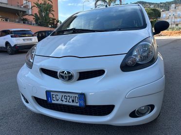 Toyota Aygo 1.0 BENZ . IDEALE PER NEO PATENTATI