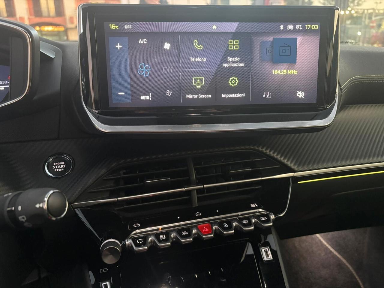 Peugeot 2008 BlueHDi 130 S&S EAT8 GT