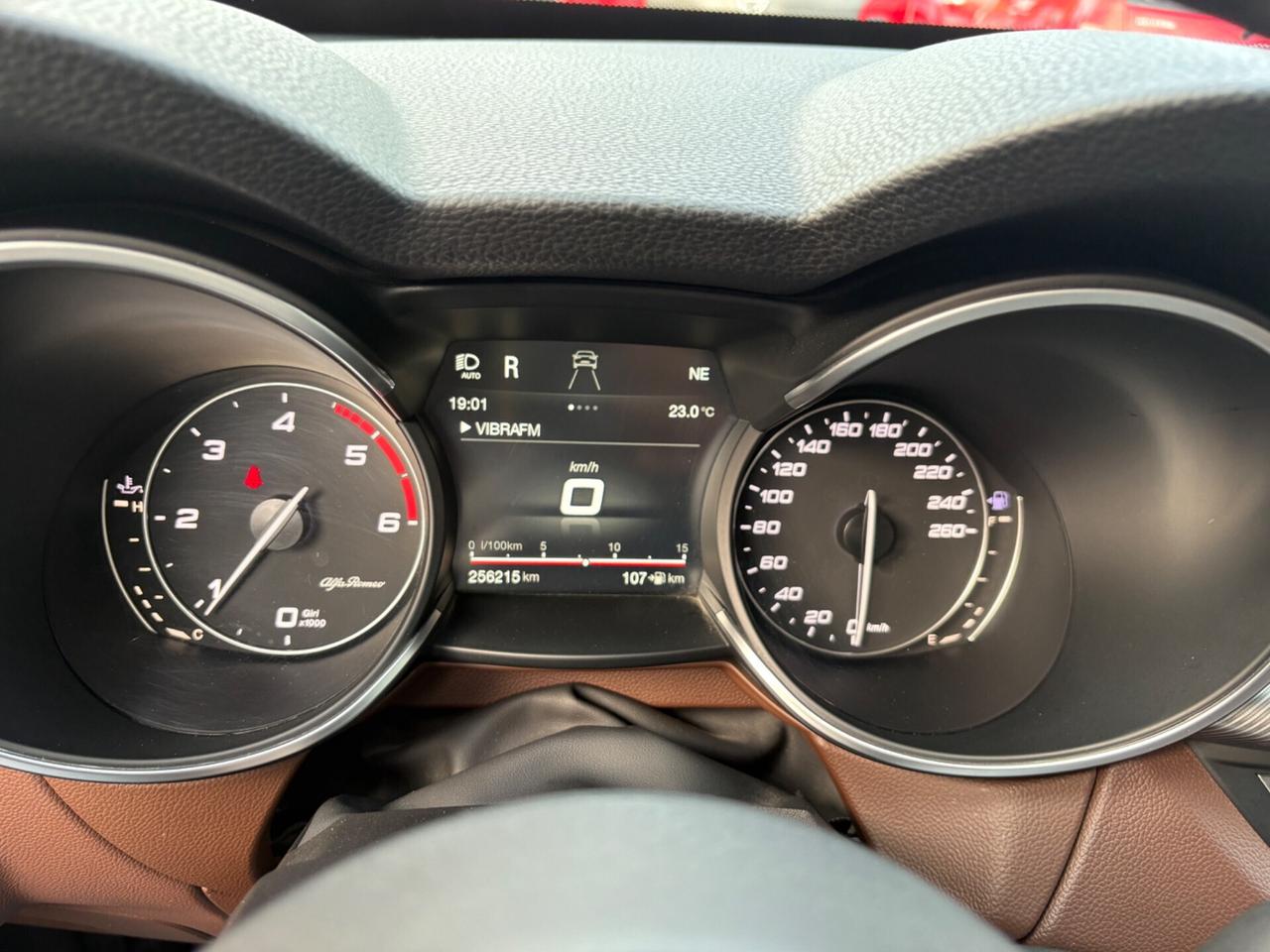 Alfa Romeo Stelvio Q4 2.2 T Diesel 210 CV -Perfetto