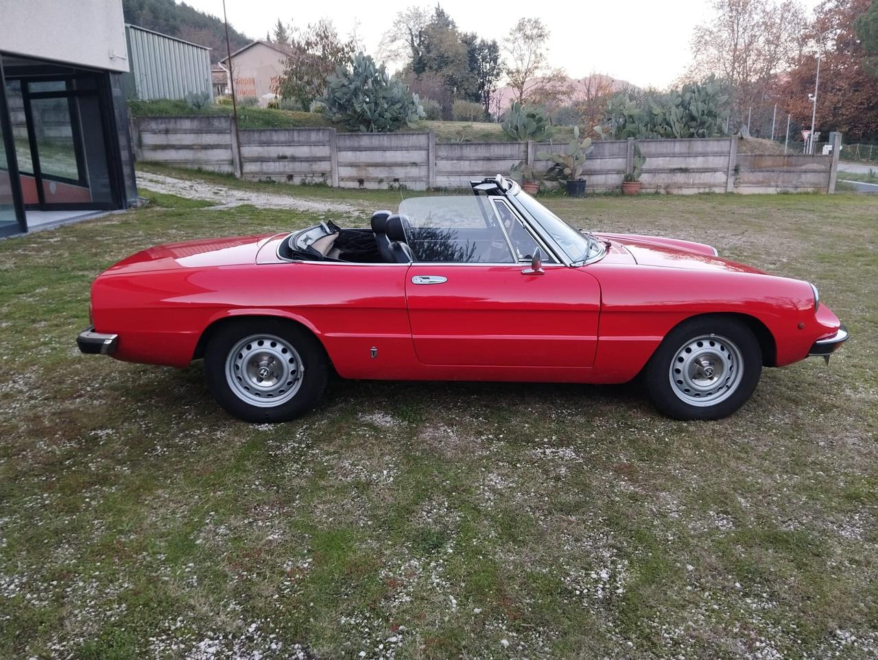 Alfa Romeo Spider 2.0 Veloce