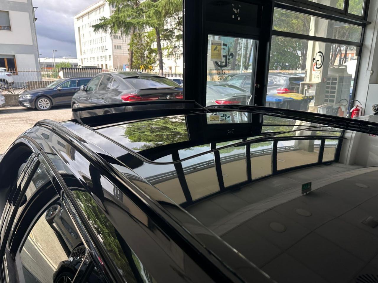 BMW Serie 3 Touring XDrive M-Sport Tetto Navi C.Lega19" PDC MSport M