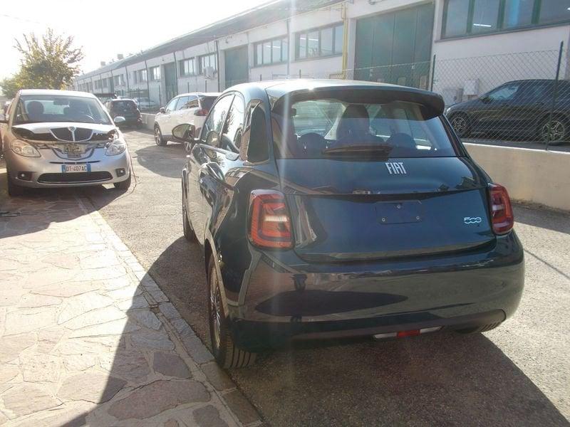 FIAT 500 Berlina 42 kWh 338.7575187 MASSARI MARCO NUOVA