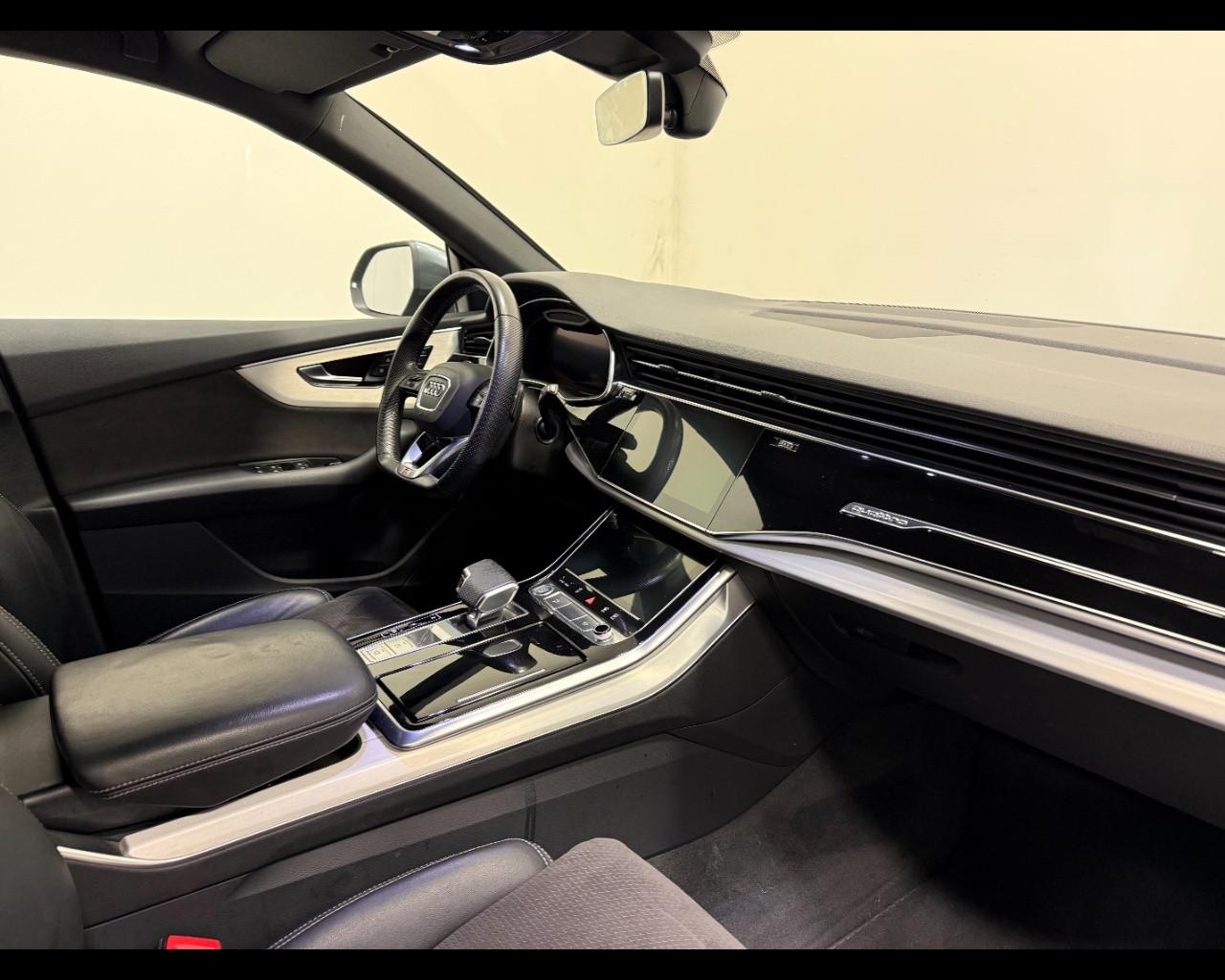 AUDI Q8 50 TDI QUATTRO TIPTRONIC SPORT