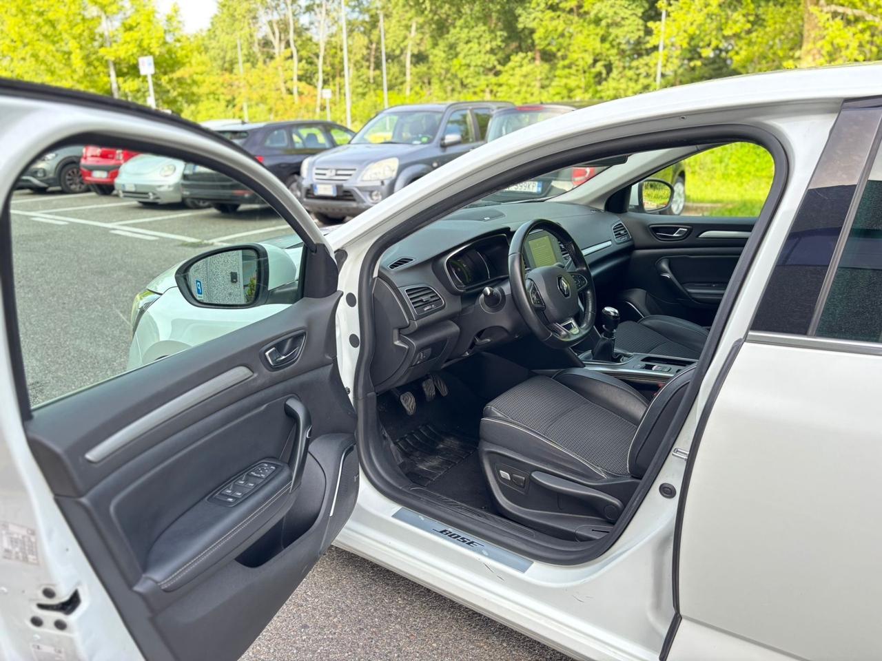 Renault Mégane dCi 8V 110 CV Energy Bose”CAR PLAY”
