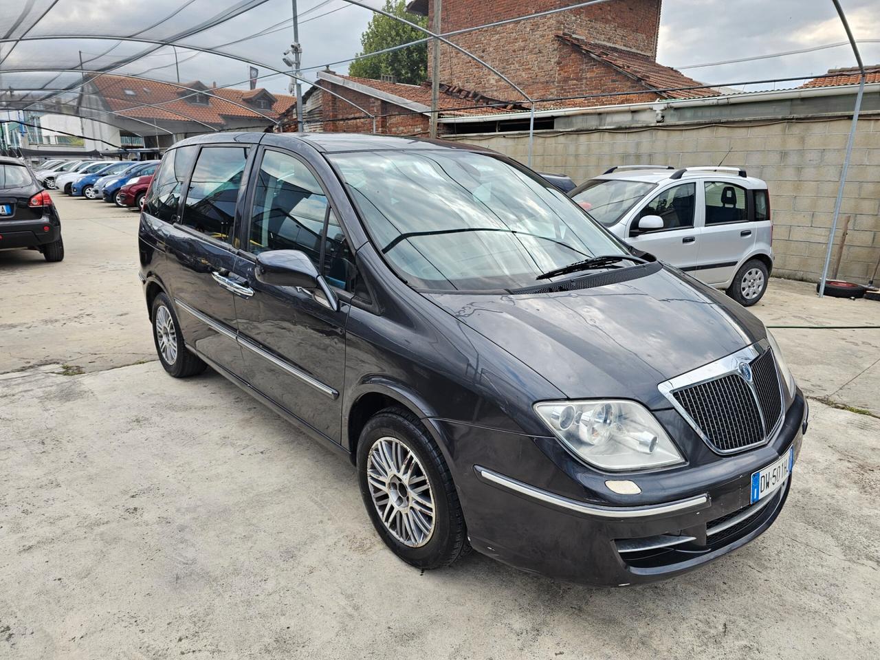 Lancia Phedra 2.0 MJT 136 CV Oro