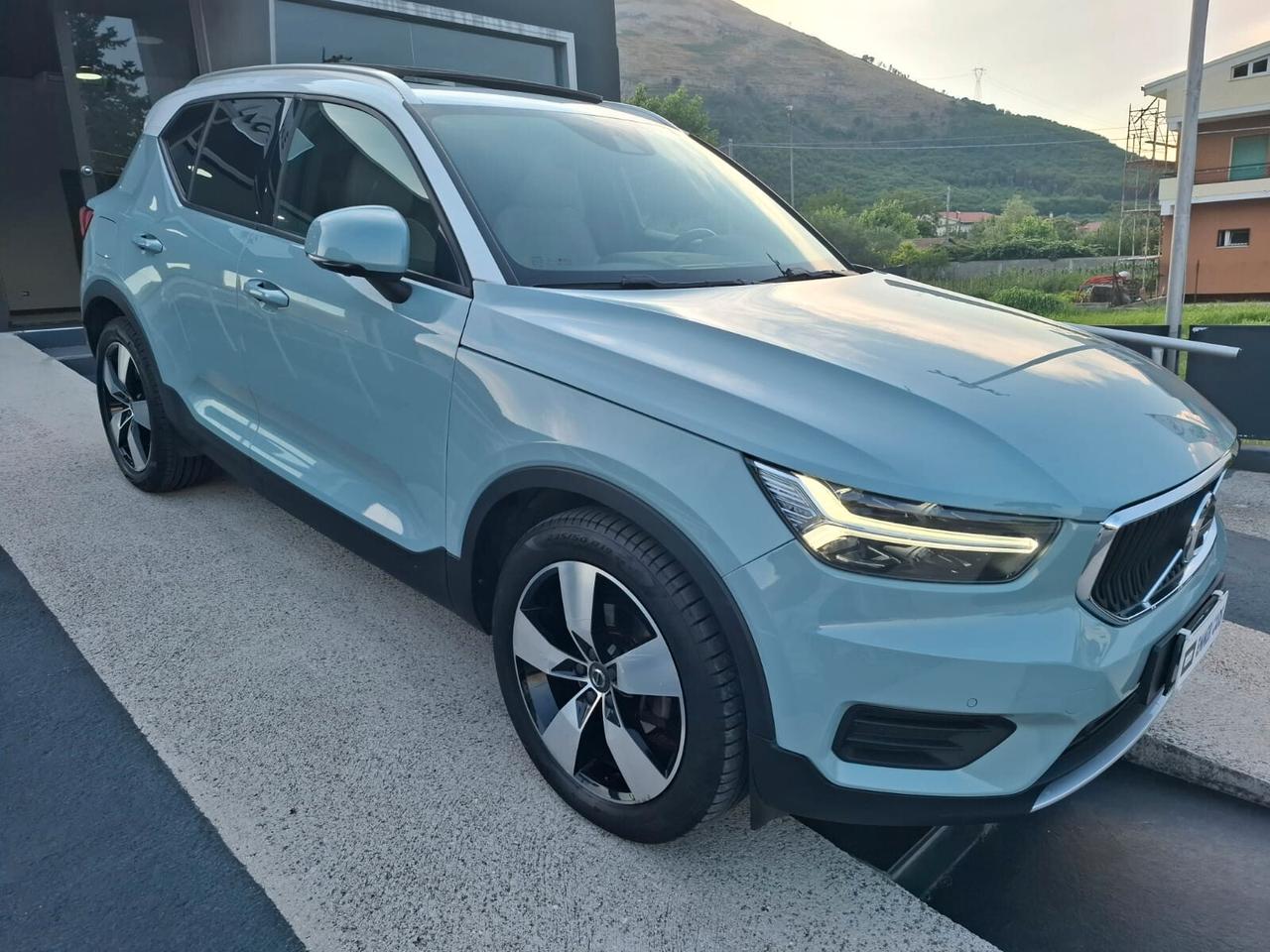 VOLVO XC40 2.0 D3 150 CV MOMENTUN GEARTRONIC