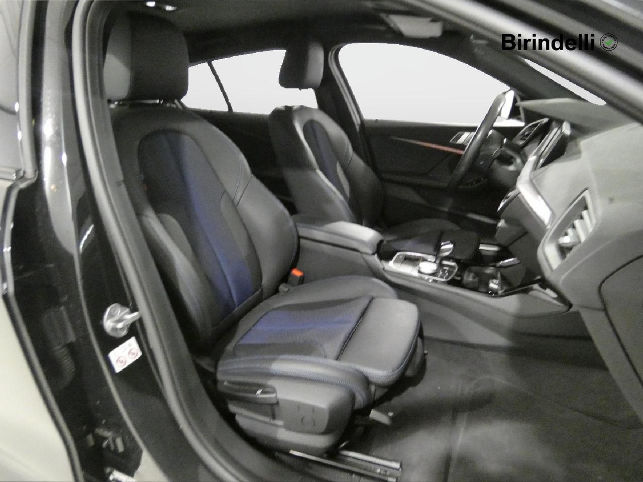 BMW Serie 1 (F40) - 118d 5p. Msport