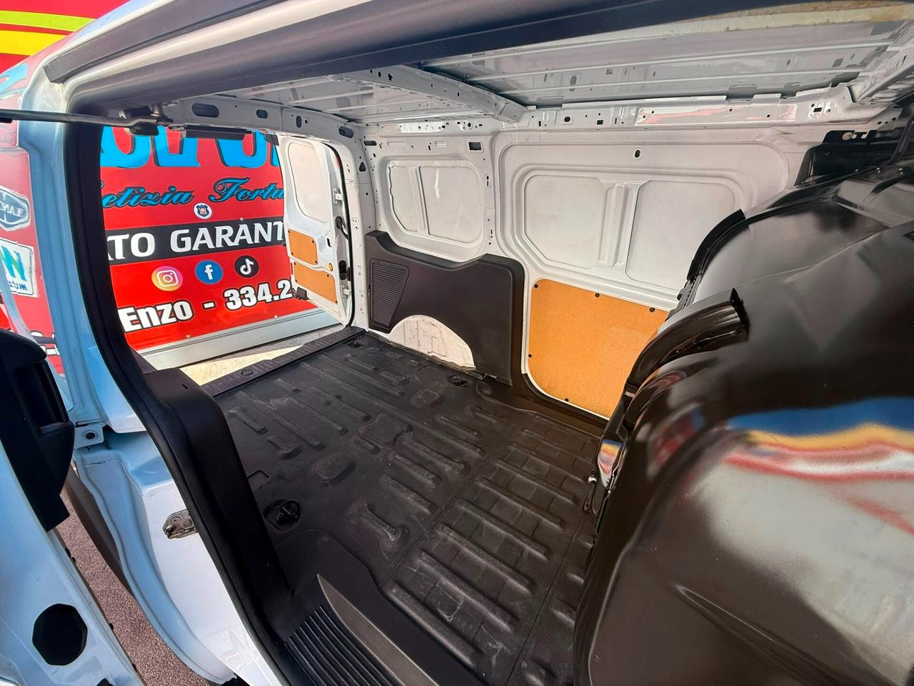 Ford Transit Connect 230 1.6 115cv Trend - 2016
