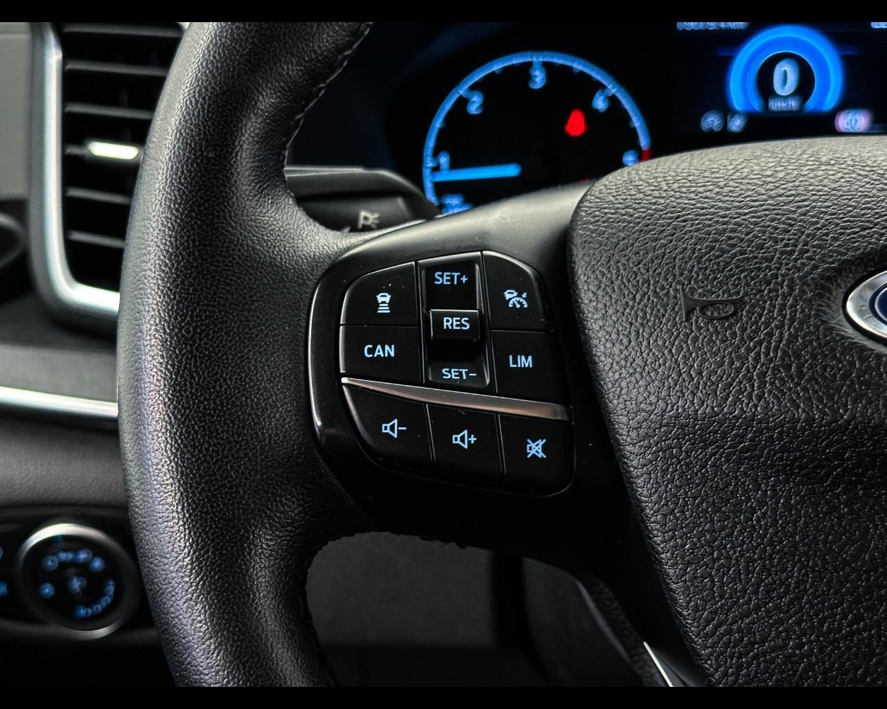 FORD Tourneo Custom 1ª s - Tourneo Custom 320 2.0 EcoBlue 130CV MHEV PC Titanium