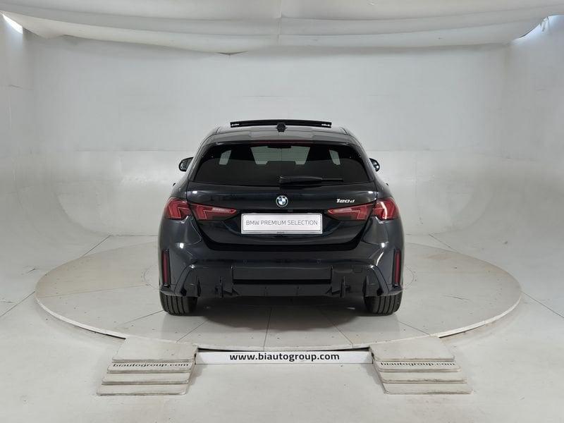 BMW Serie 1 F70 120 48V MSport auto