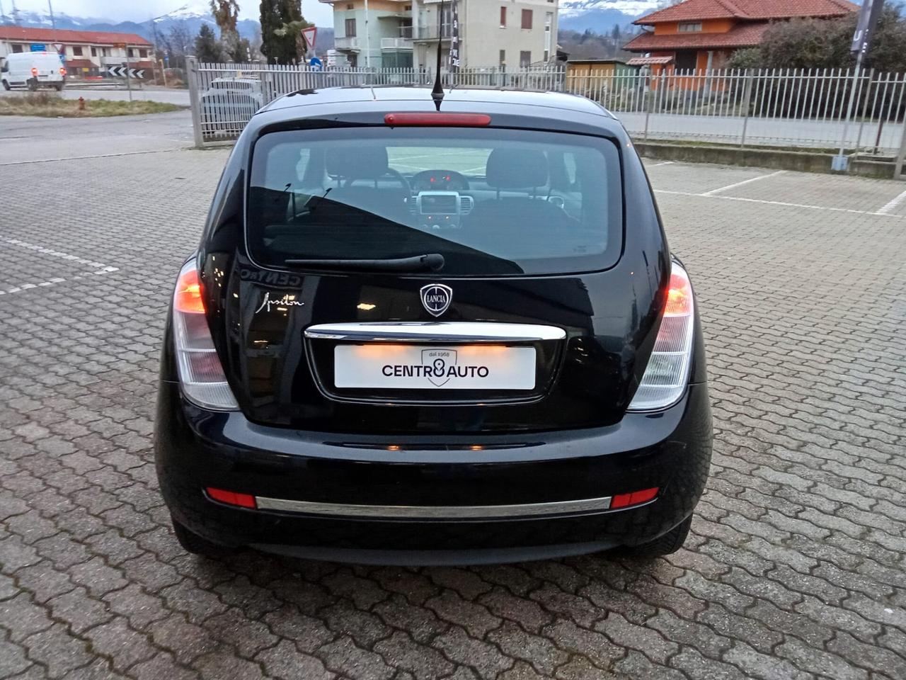 Lancia Ypsilon 1.2 69 CV Unyca