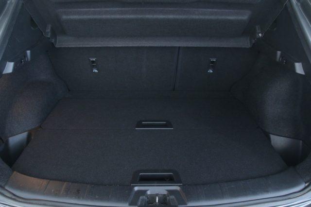 NISSAN Qashqai 1.6 dCi 4WD N-Connecta Tetto/Camera 360°/LED