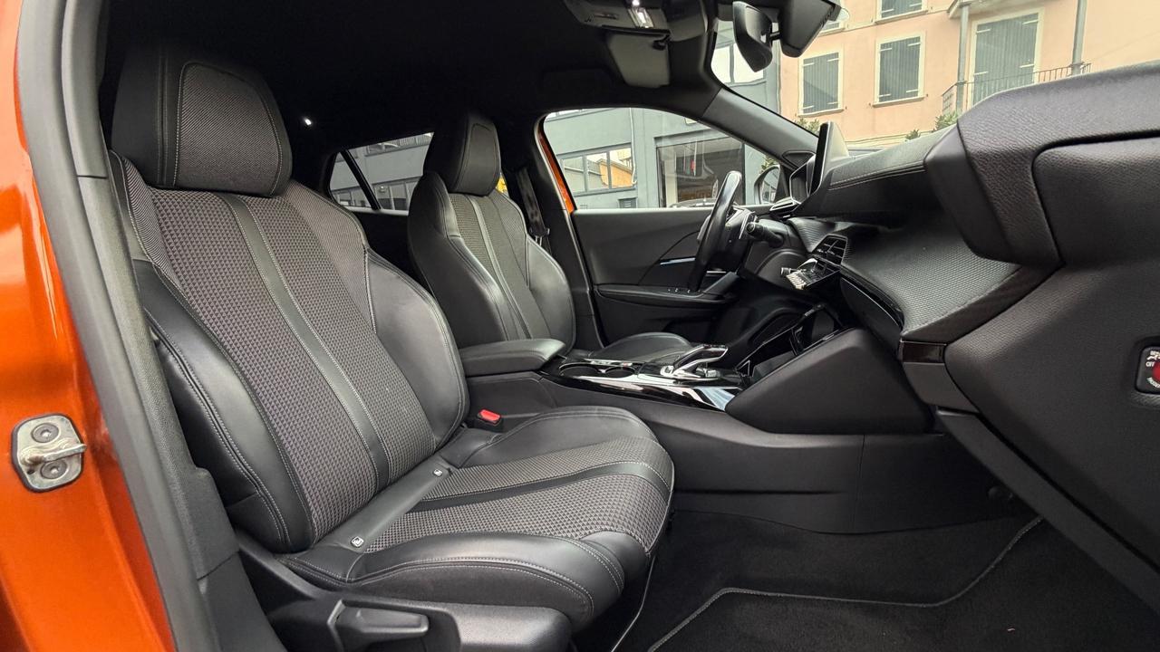 PEUGEOT 2008 1.2 GT-LINE 131CV - FULL LED, PACCHETTO LUCI, NEOPATENTATI