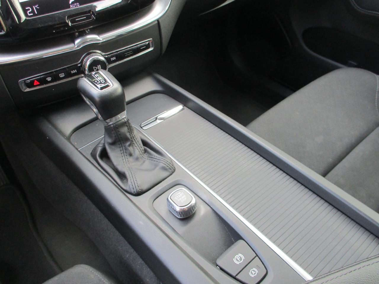 Volvo XC60 2.0 t5 Business geartronic GANCIO