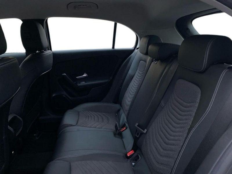 Mercedes-Benz Classe A A 180 d Advanced auto