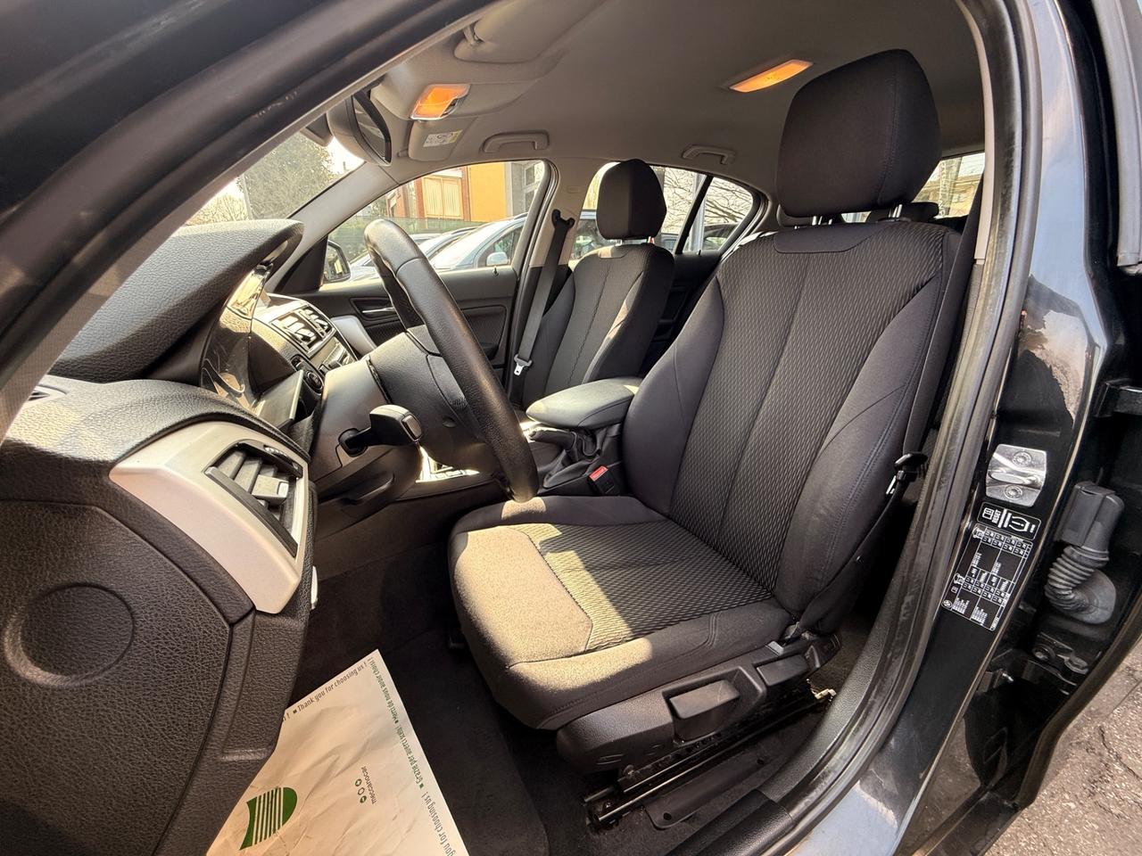 Bmw 118 118d 5p. Unique