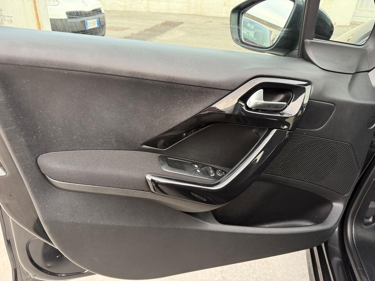 Peugeot 208 1.4 HDi 68 CV 5 porte Active