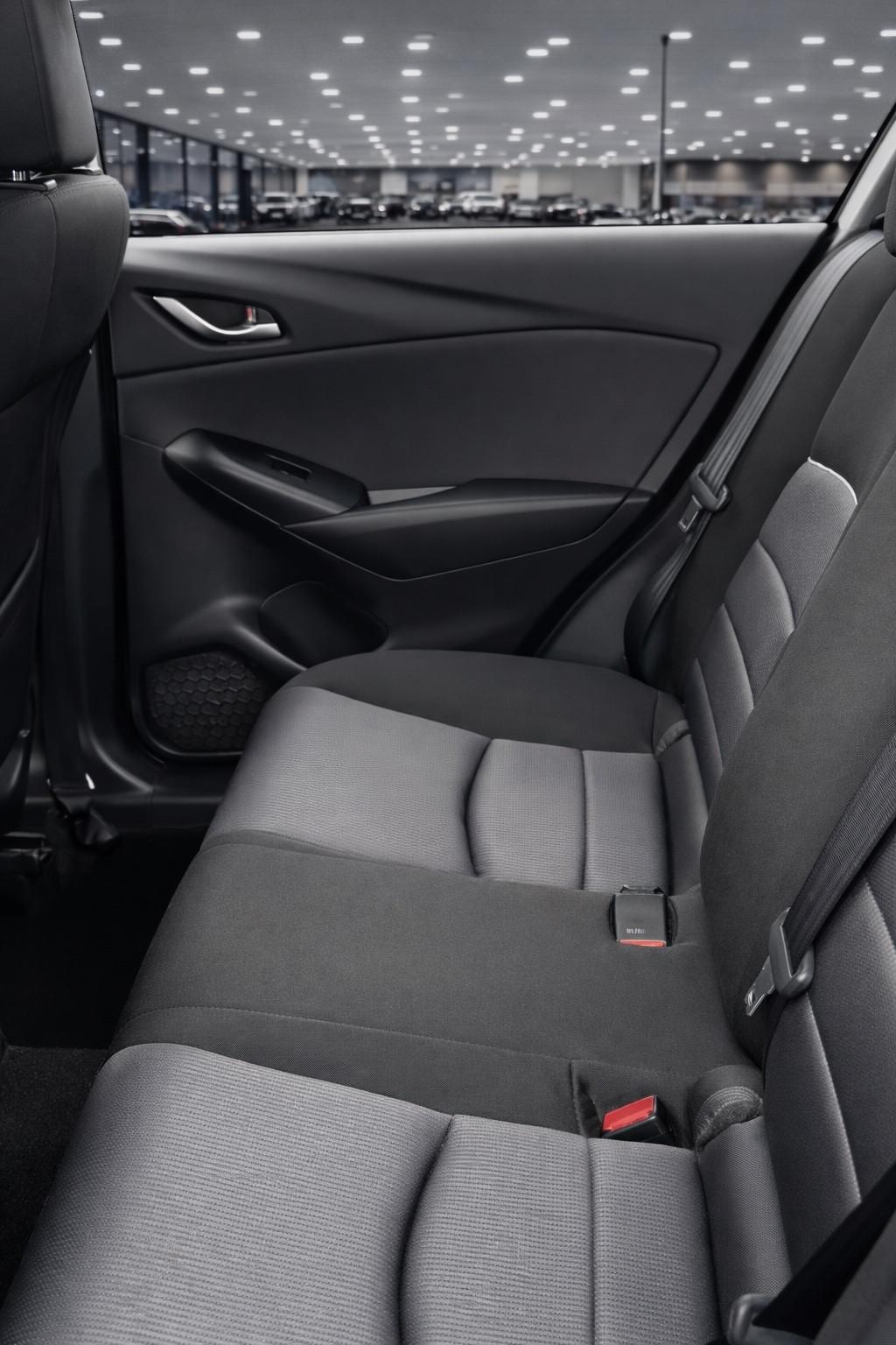 Mazda CX-3 1.5L Skyactiv-D Evolve 105CV da vetrina