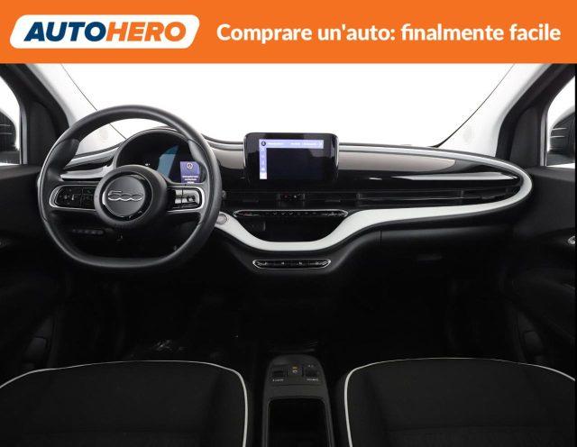 FIAT 500e Berlina 23,8 kWh Action