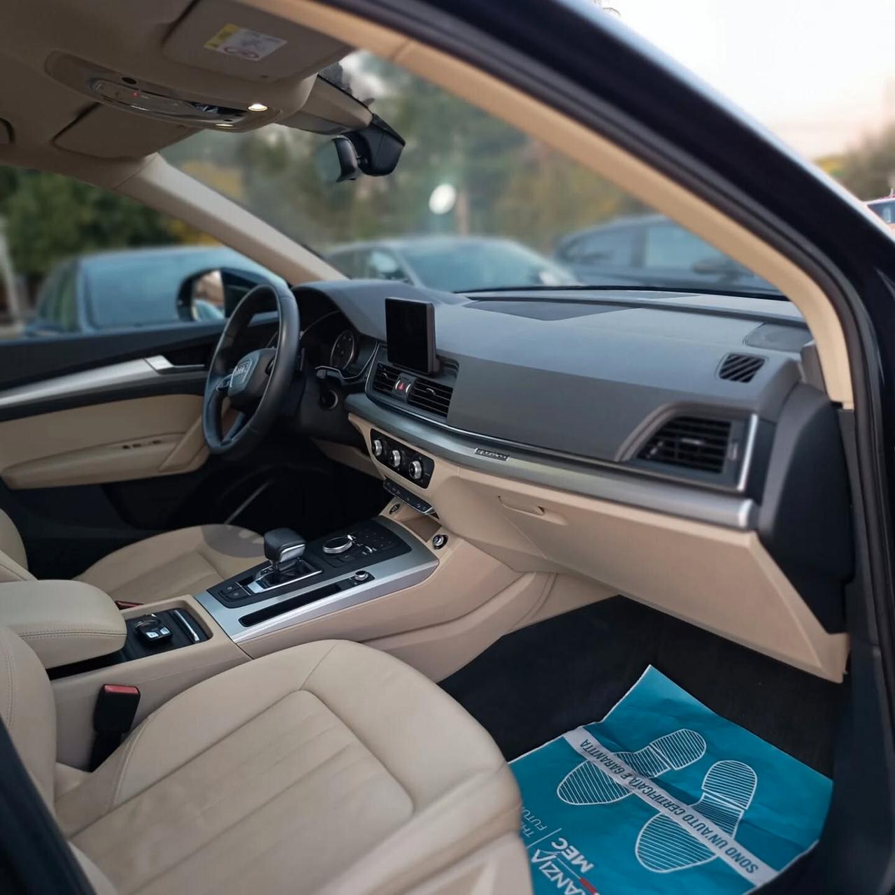 Audi Q5 2.0 TDI quattro S tronic Business Sport