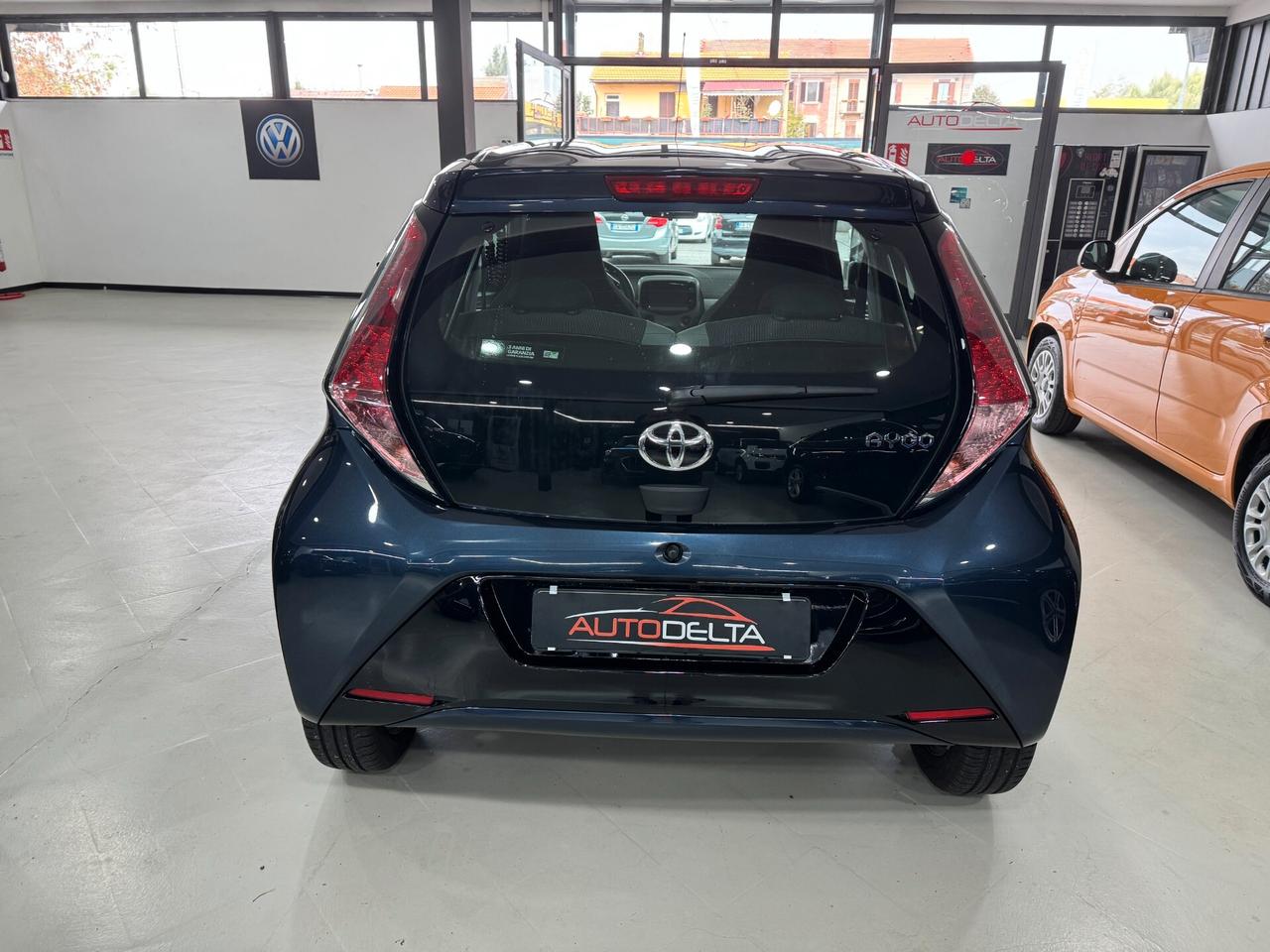 Toyota Aygo 1.0 VVT-i 69 CV 5 porte x-wave