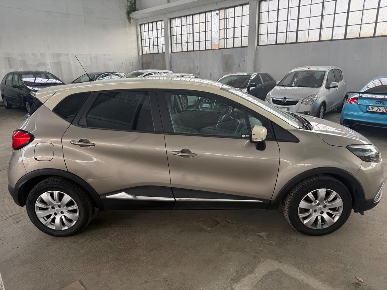 Renault Captur 0.9 TCe 12V 90 CV Start&Stop Live