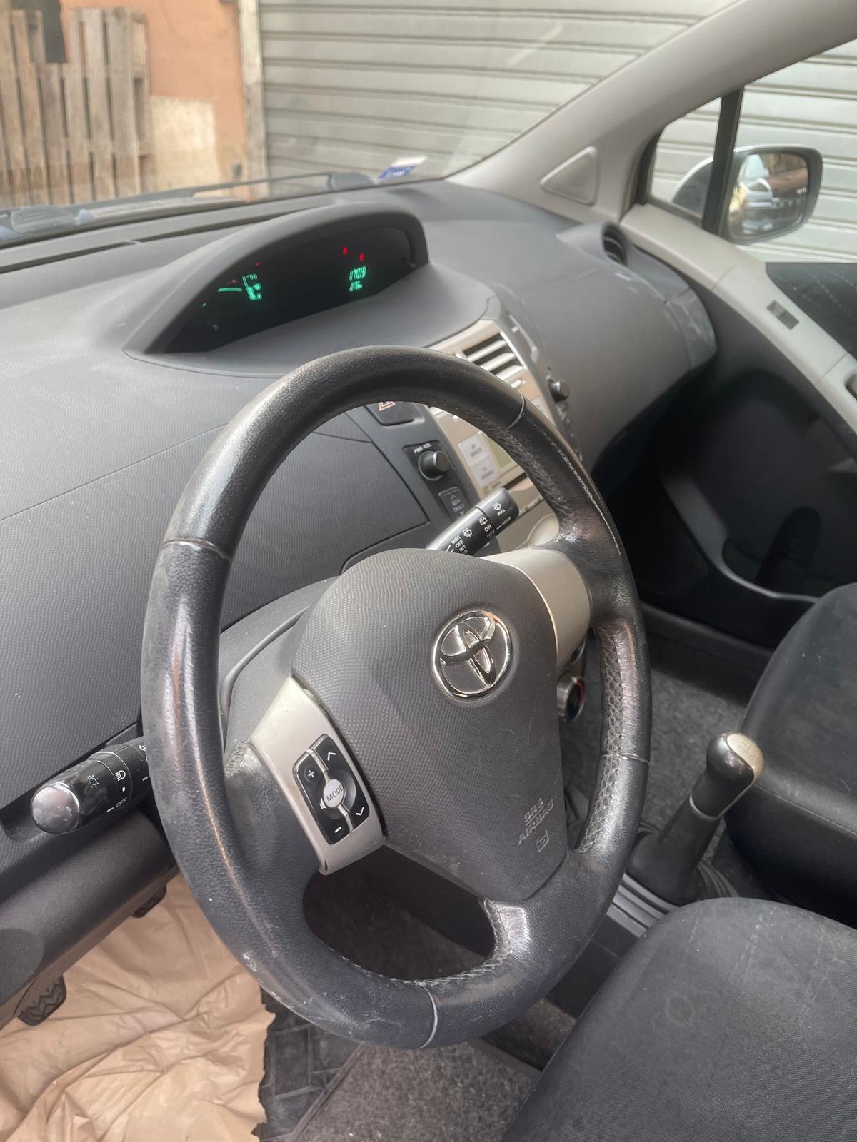 Toyota Yaris 1.0 3 porte