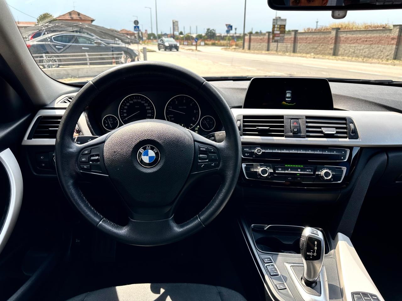 BMW Serie 3 F30 Berlina 318d Sport auto *NO VINCOLI*