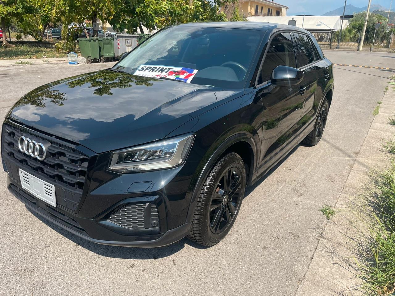 Audi Q2 30 TDI S tronic cockpit navigatore