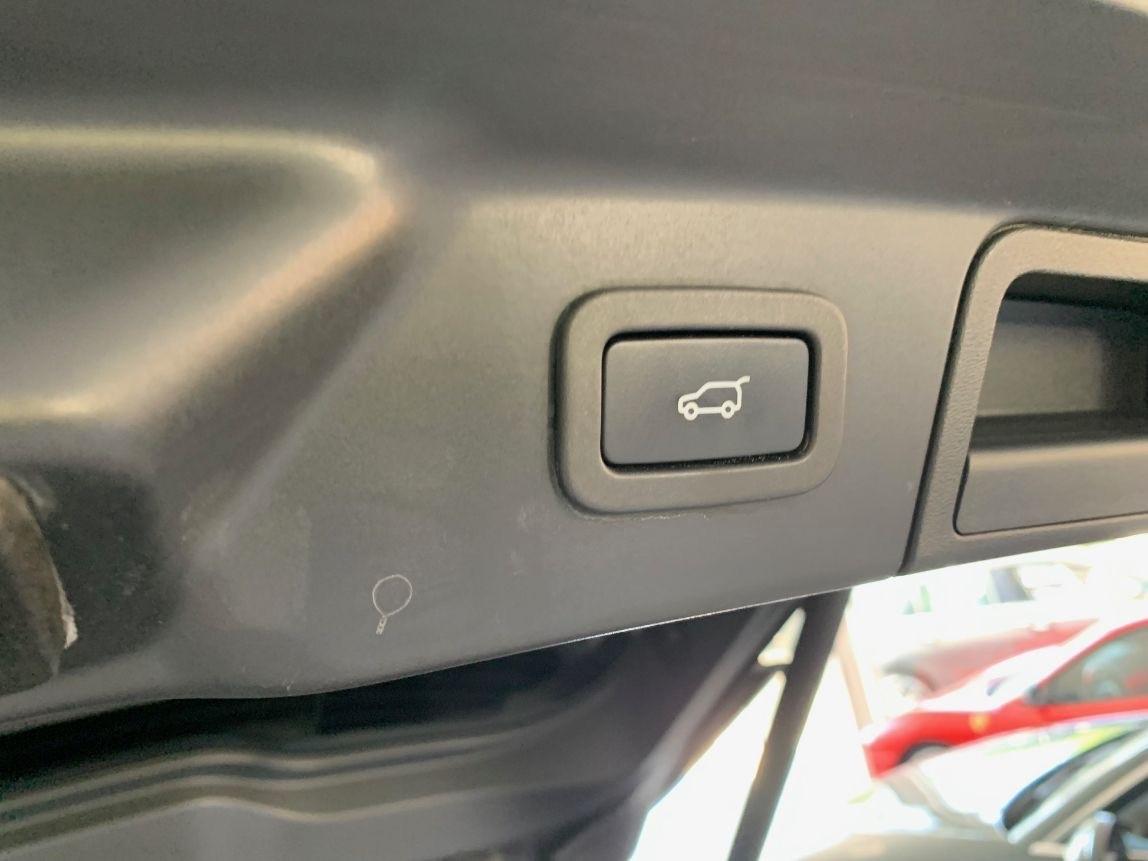 Land Rover Range Velar 2.0D I4 240 CV R-Dynamic MOTORE NUOVO