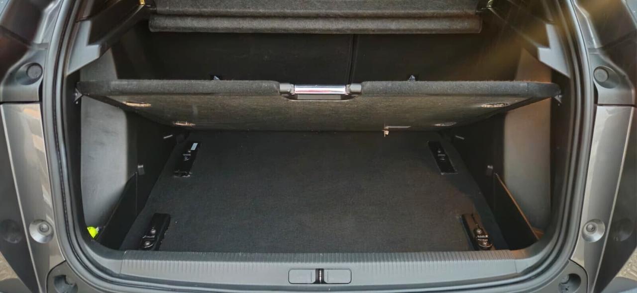 Peugeot 2008 N1 130cv Allure (IVA ESPOSTA 22%)