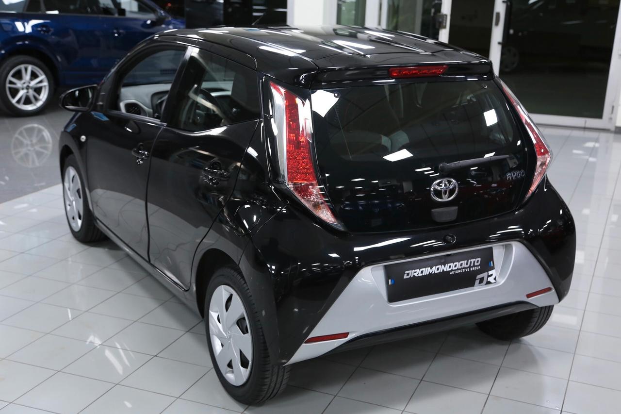 Toyota Aygo 1.0 VVT-i 69 cv x-play