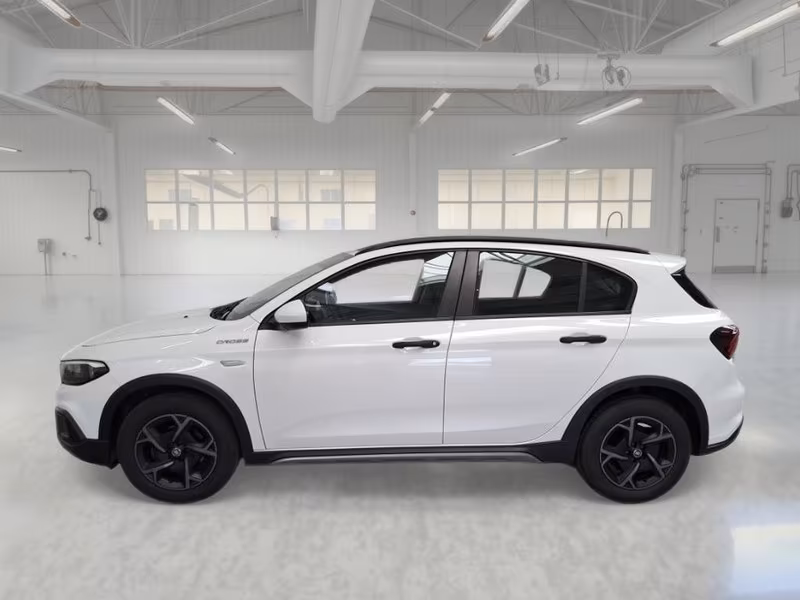 FIAT TIPO 1.6 MJT 130 CV SES CITY CROSS 5 PORTE BERLINA
