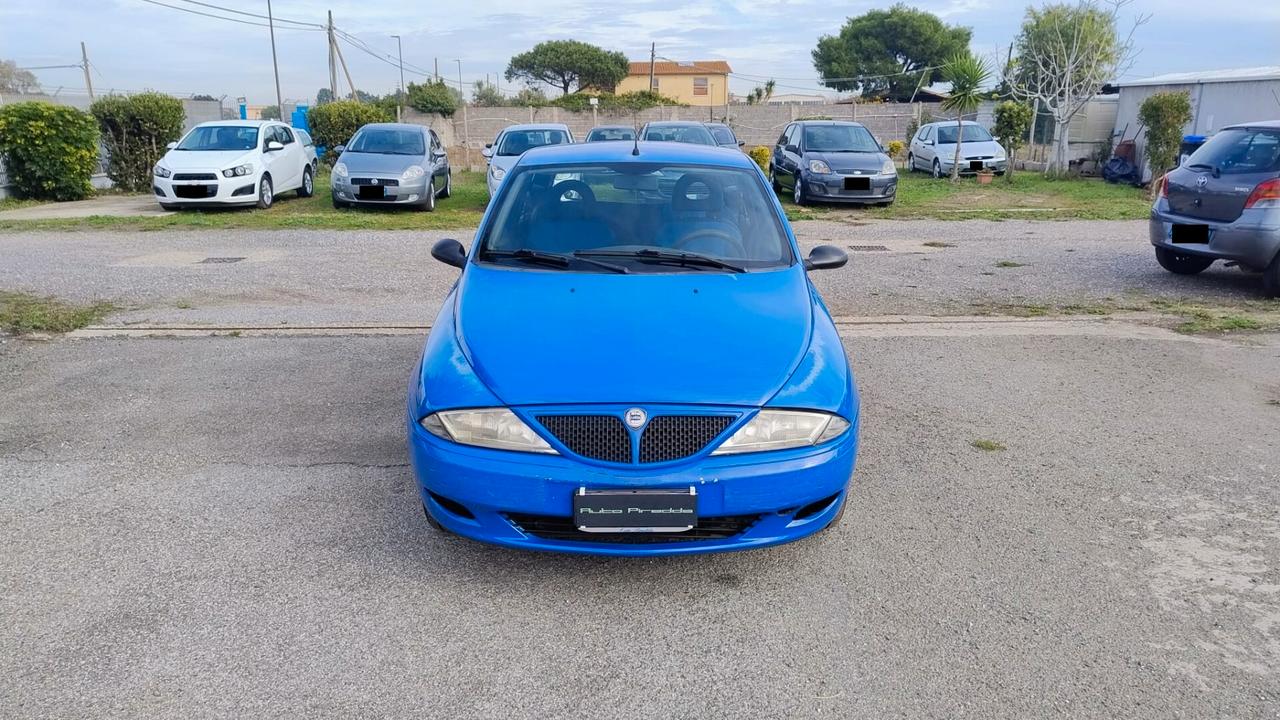 Lancia Y 1.2i Elefantino Blu