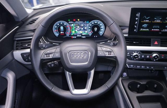 AUDI A4 Avant 35 TFSI S tronic S line edition