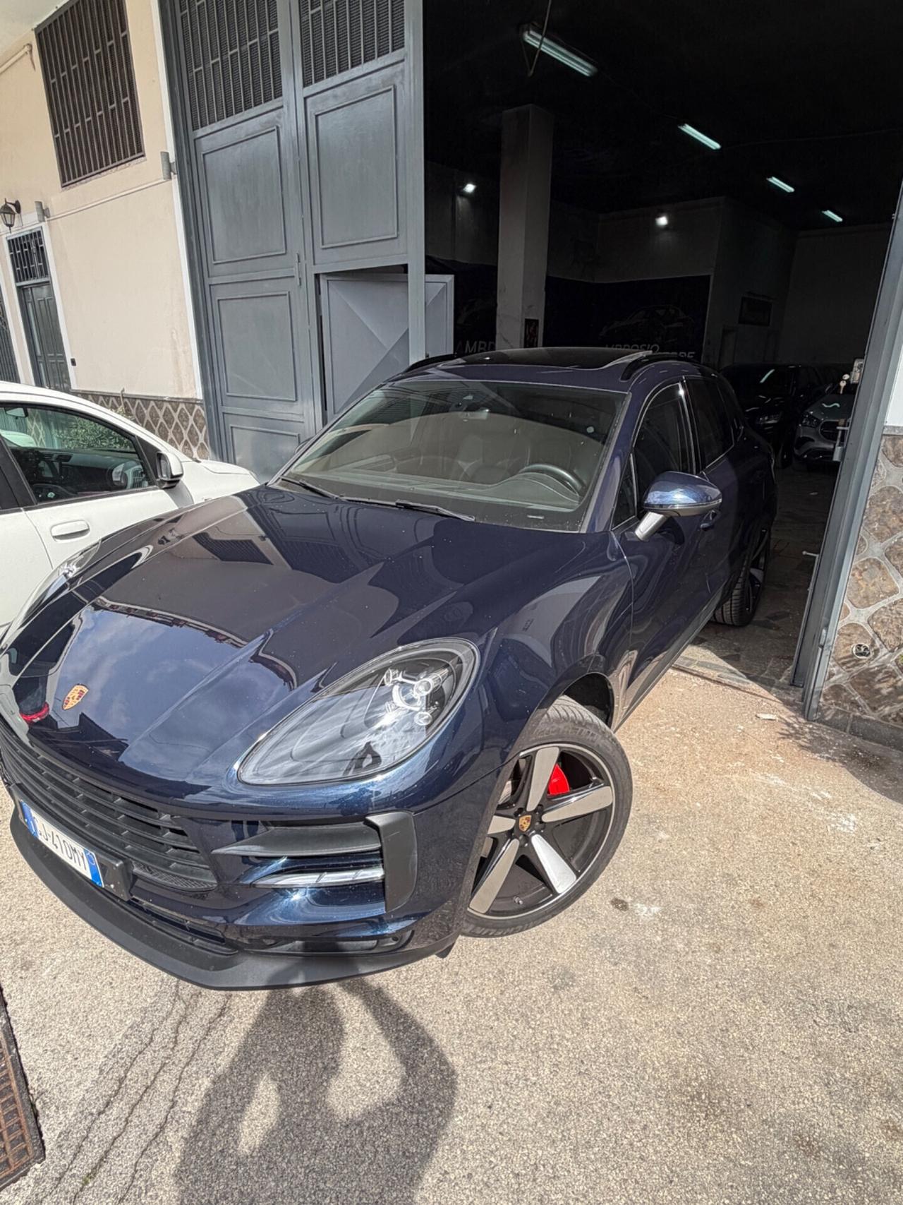 Porsche Macan 2.0 245 CV PASM TETTO 21 PELLE TAGLIANDI PORSCHE